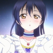 三森铃子晒圣诞装 被吐槽30岁了还装可爱