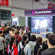 打歌排队超两小时!歌王子国服CP22超人气出展回顾