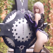 大盾难挡美尻曲线-HedY玛修·基列莱特COSPLAY