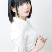 Stardust Promotion宣布声优成海瑠奈将在年末离开娱乐圈