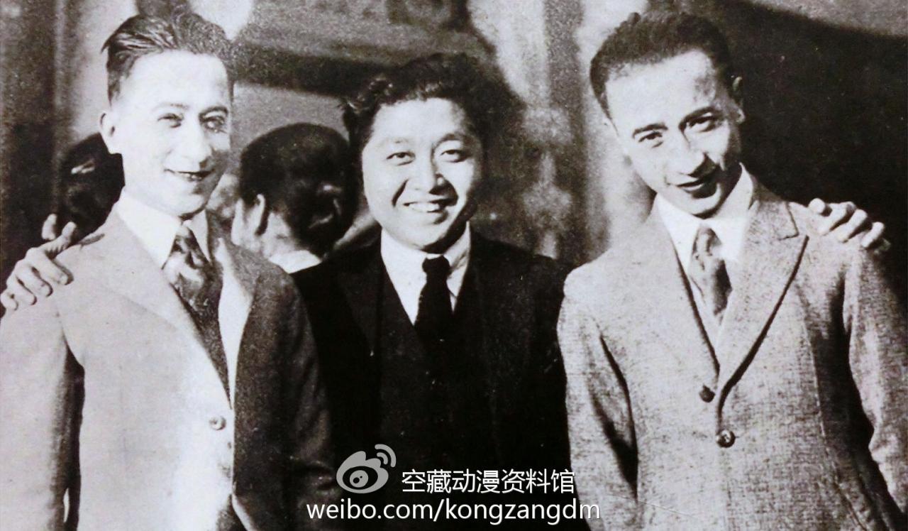 20世纪20年代，张光宇和万籁鸣（左）、万古蟾（右）兄弟在上海