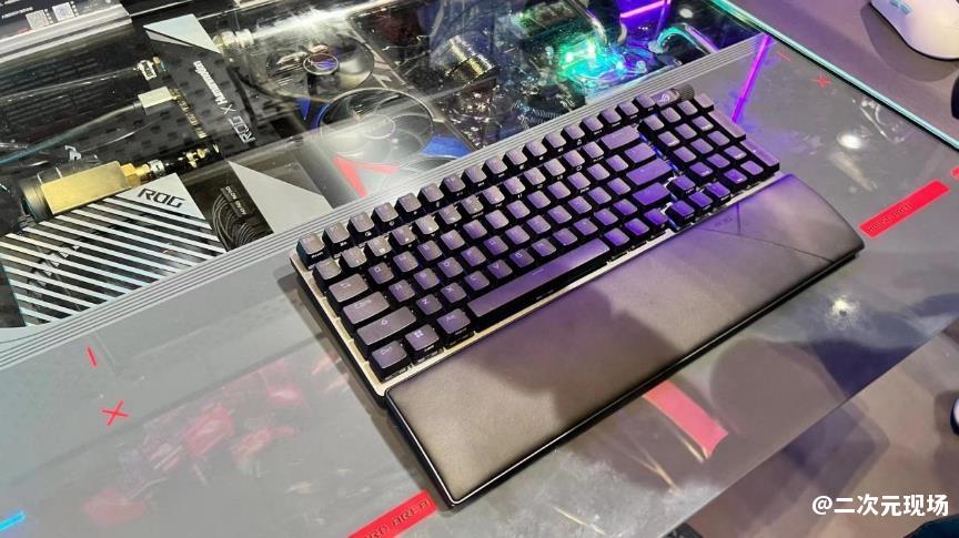 竞化纪元，梦幻联动！ROG×EVA新品发布会登陆BW 2023