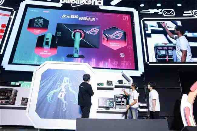ROG 绝神 RO姬x初音未来版电竞显示器与双模新品BW2025首秀！